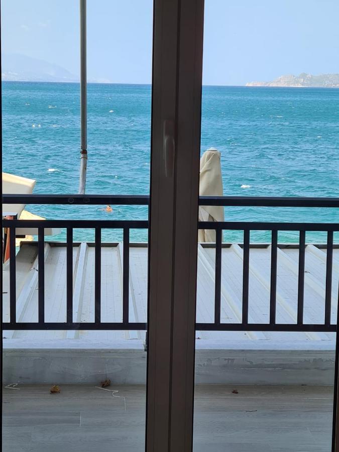 Grace Seaside Apartment Loutraki  Luaran gambar